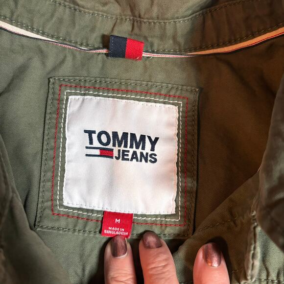 Tommy Hilfiger Women's Size Medium Cargo Snap Front and Zip Green Front Pockets - Picture 6 of 9